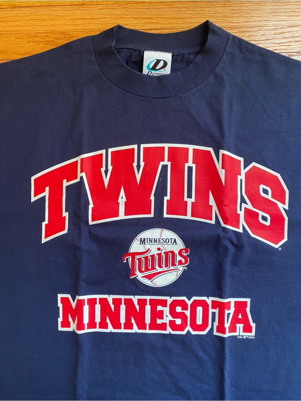 Minnesota Twins Navy Graphic Men’s Tee - Twins Logo 1990’s Dynasty baseball NOS